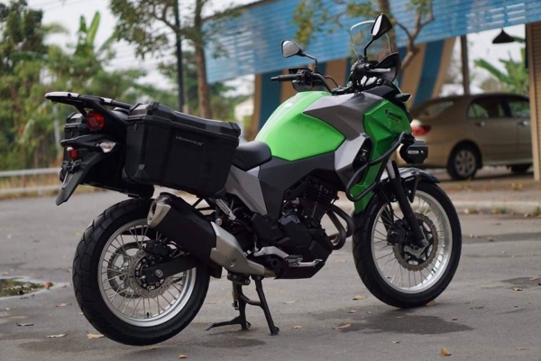 ร้าน วุฒิ นนบุรี ขาย Kawasaki Versys-x 300 ตัวท็อป ปี 2017