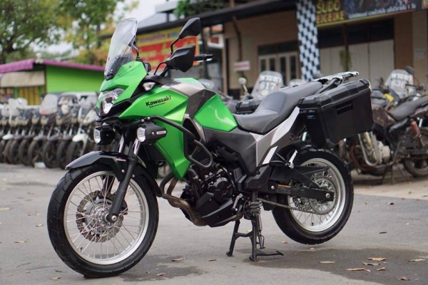 ร้าน วุฒิ นนบุรี ขาย Kawasaki Versys-x 300 ตัวท็อป ปี 2017