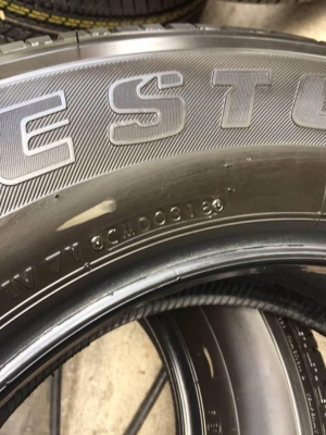 ขายยางป้ายแดง BRIDGESTONE 684II 265-65-17 ปี18 ชุดละ 14,500 บาท ขายยางป้ายแดง BRIDGESTONE 684II 265-65-17 ปี18 ชุดละ 14,500 บาท