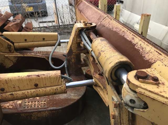 CAT D6N-CCG00403-YR2006, 4795 ชม. จากญี่ปุ่น ถึงไทยเร็ว ๆ นี้ครับ