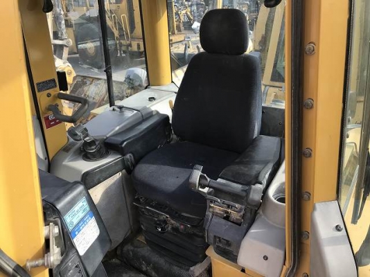 CAT D6N-CCG00403-YR2006, 4795 ชม. จากญี่ปุ่น ถึงไทยเร็ว ๆ นี้ครับ