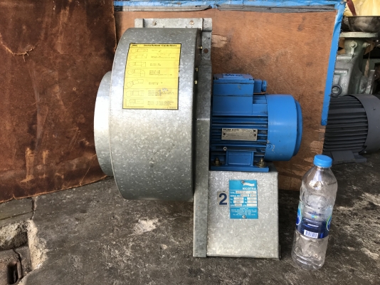 ขายพัดลมโบวเวอร์ดูด-เป่าอากาศ Nicotra 0.5HP. 380V สภาพสวยลมแรง หมุนนิ่ม พร้อมใช้งาน ราคา 3,000 บาท