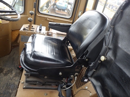 CAT 963EZ เก๋งใหญ่ สวยเดิม จากญี่ปุ่น รถสวยมาก ๆ นะครับ