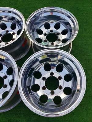 ขายล้อ MICKEY THOMPSON แท้ ขอบ 15 กว้าง 10" ออฟลบ 46 สวยๆ