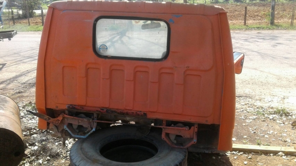 หัวเก๋ง nkr หัวยกได้ ไฟ 24v อุปกรณ์ครบ สนใจ 0935801901