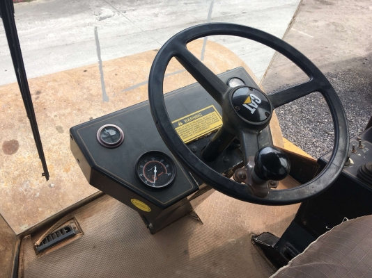 รถบด 10ตัน CAT : CS-563C#4LN 	ปี1997 ตรงจากญี่ปุ่นครับ 0988585524 สามภพครับ