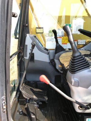 ขายรถแบคโฮ KOMATSU PC228US-3N0 (เทียบเท่ารุ่น 7) รถนอกนำเข้าเองจากญี่ปุ่น สภาพสวยพร้อมใช้ มีVDOการทำงานครับ ขายรถแบคโฮ KOMATSU PC228US-3N0 (เทียบเท่ารุ่น 7) รถนอกนำเข้าเองจากญี่ปุ่น สภาพสวยพร้อมใช้ มีVDOการทำงานครับ