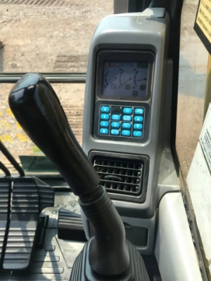 ขายรถแบคโฮ KOMATSU PC228US-3N0 (เทียบเท่ารุ่น 7) รถนอกนำเข้าเองจากญี่ปุ่น สภาพสวยพร้อมใช้ มีVDOการทำงานครับ ขายรถแบคโฮ KOMATSU PC228US-3N0 (เทียบเท่ารุ่น 7) รถนอกนำเข้าเองจากญี่ปุ่น สภาพสวยพร้อมใช้ มีVDOการทำงานครับ