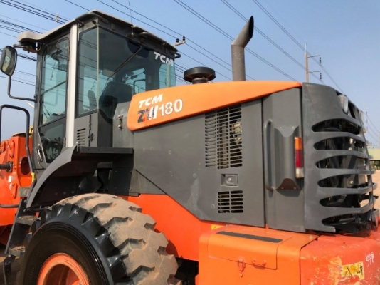 ขายรถตักล้อยาง HITACHI ZW180 (เทียบเท่า WA320-6) ปี 2010 รถนอกนำเข้าจากญี่ปุ่น สภาพสวยพร้อมใช้ มีVDOการทำงานครับ