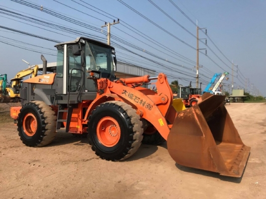 ขายรถตักล้อยาง HITACHI ZW180 (เทียบเท่า WA320-6) ปี 2010 รถนอกนำเข้าจากญี่ปุ่น สภาพสวยพร้อมใช้ มีVDOการทำงานครับ