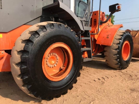 ขายรถตักล้อยาง HITACHI ZW180 (เทียบเท่า WA320-6) ปี 2010 รถนอกนำเข้าจากญี่ปุ่น สภาพสวยพร้อมใช้ มีVDOการทำงานครับ