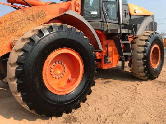 ขายรถตักล้อยาง HITACHI ZW180 (เทียบเท่า WA320-6) ปี 2010 รถนอกนำเข้าจากญี่ปุ่น สภาพสวยพร้อมใช้ มีVDOการทำงานครับ