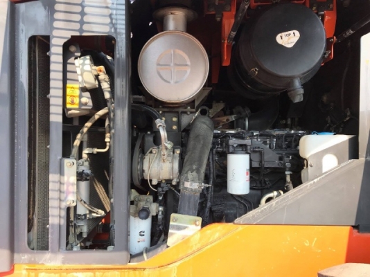 ขายรถตักล้อยาง HITACHI ZW180 (เทียบเท่า WA320-6) ปี 2010 รถนอกนำเข้าจากญี่ปุ่น สภาพสวยพร้อมใช้ มีVDOการทำงานครับ