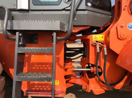 ขายรถตักล้อยาง HITACHI ZW180 (เทียบเท่า WA320-6) ปี 2010 รถนอกนำเข้าจากญี่ปุ่น สภาพสวยพร้อมใช้ มีVDOการทำงานครับ