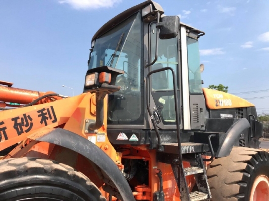 ขายรถตักล้อยาง HITACHI ZW180 (เทียบเท่า WA320-6) ปี 2010 รถนอกนำเข้าจากญี่ปุ่น สภาพสวยพร้อมใช้ มีVDOการทำงานครับ