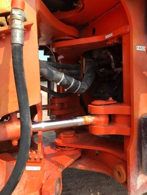 ขายรถตักล้อยาง HITACHI ZW180 (เทียบเท่า WA320-6) ปี 2010 รถนอกนำเข้าจากญี่ปุ่น สภาพสวยพร้อมใช้ มีVDOการทำงานครับ