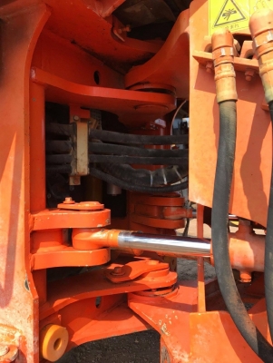 ขายรถตักล้อยาง HITACHI ZW180 (เทียบเท่า WA320-6) ปี 2010 รถนอกนำเข้าจากญี่ปุ่น สภาพสวยพร้อมใช้ มีVDOการทำงานครับ