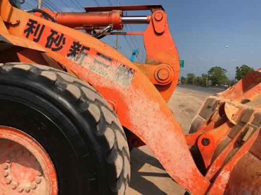 ขายรถตักล้อยาง HITACHI ZW180 (เทียบเท่า WA320-6) ปี 2010 รถนอกนำเข้าจากญี่ปุ่น สภาพสวยพร้อมใช้ มีVDOการทำงานครับ