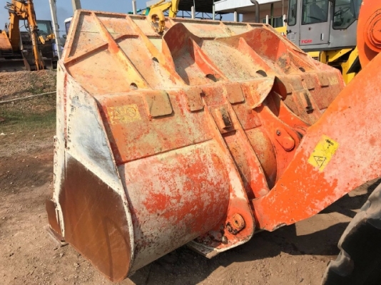 ขายรถตักล้อยาง HITACHI ZW180 (เทียบเท่า WA320-6) ปี 2010 รถนอกนำเข้าจากญี่ปุ่น สภาพสวยพร้อมใช้ มีVDOการทำงานครับ