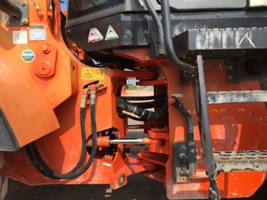 ขายรถตักล้อยาง HITACHI ZW180 (เทียบเท่า WA320-6) ปี 2010 รถนอกนำเข้าจากญี่ปุ่น สภาพสวยพร้อมใช้ มีVDOการทำงานครับ