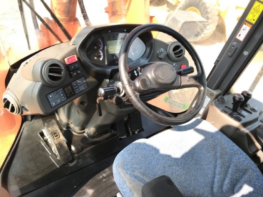 ขายรถตักล้อยาง HITACHI ZW180 (เทียบเท่า WA320-6) ปี 2010 รถนอกนำเข้าจากญี่ปุ่น สภาพสวยพร้อมใช้ มีVDOการทำงานครับ