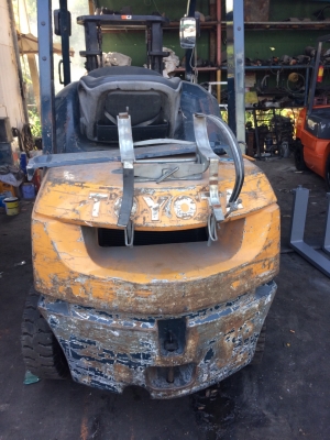 ขาย โตโยต้า รุ่น 7 เบนซิน 3 ตัน เสา 3 เมตร