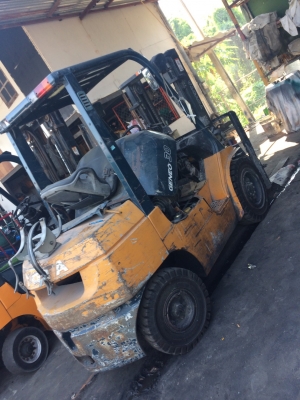 ขาย โตโยต้า รุ่น 7 เบนซิน 3 ตัน เสา 3 เมตร