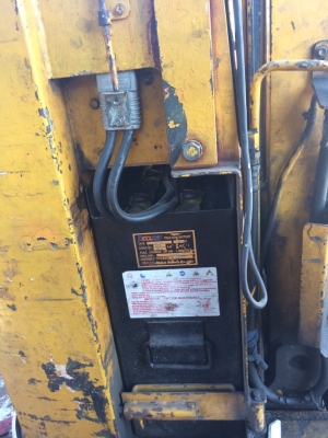 ขาย รถยกไฟฟ้า ราคา 45000 สนใจ 0954459416 รชต