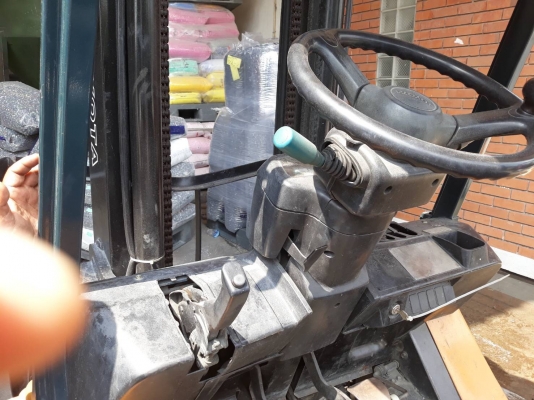 ย โตโยต้า รุ่น 7 เบนซิน 3 ตัน เสา 4 เมตร