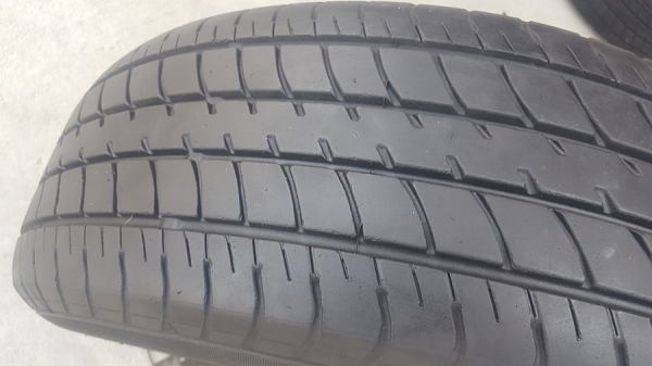 ขายล้อTOYOTA  Vios หน้าเงาดำ พร้อมยาง  4 ล้อ