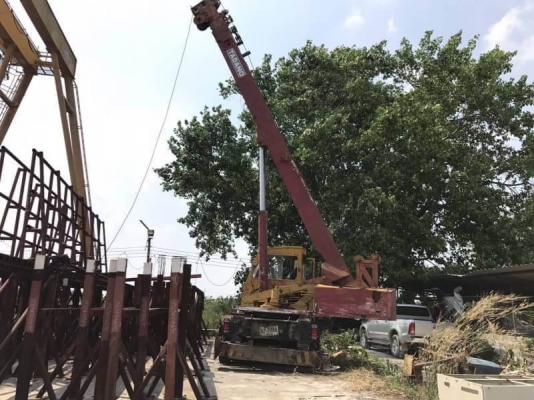 ขาย 785,000 รถเครน 10 ล้อเครน 20 ตัน 4 ปอก 3 ชัก เครื่องนิสสัน PE6-230 แรง 2 เพลา สโลว์กลาง สภาพพร้อมใช้ ทำงานได้ เอกสารเล่มทะเบียน ภาษีไม่ขาด  รถอยู่ ปทุมธานี โทร 0610710295