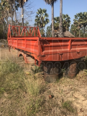 ขาย กระบะเหล็กหนา คาน80 ยาว 4 เมตร 30 ซม กว้าง2 เมตร 40 ซม  ขาย 33000 คับผม