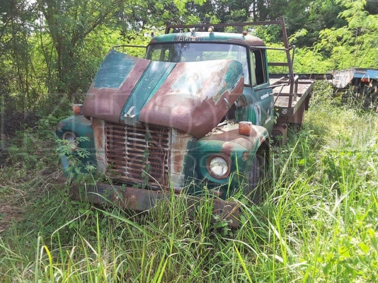 ขายด่วน รถโบราณอินเตอร์น่าสะสม เครืองพร้อม ไม่มีทะเบียน ขายตามสภาพ 160000 ขายด่วน รถโบราณอินเตอร์น่าสะสม เครืองพร้อม ไม่มีทะเบียน ขายตามสภาพ 160000