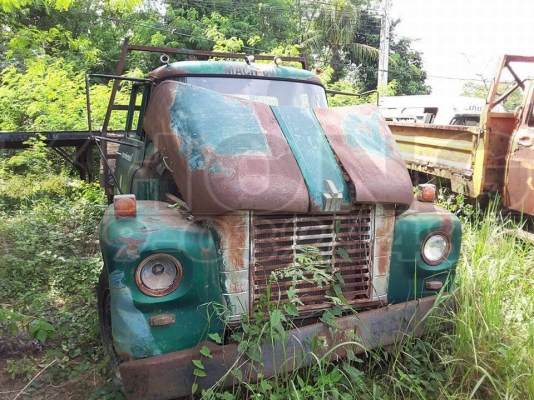 ขายด่วน รถโบราณอินเตอร์น่าสะสม  เครืองพร้อม ไม่มีทะเบียน ขายตามสภาพ 160000