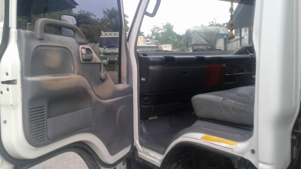 ขาย6ล้อISUZU NQR เครื่อง175แรง คอมมอลเรล ปี50 ตู้แห้งเปิดท้าย ยาว5.50ม. หัวเดิมบางไม่เคยทำสี เครื่อง