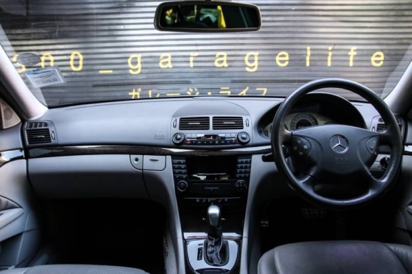 ขาย BENZ E280 3.0 V6 AVANTGARDE W211 ปี2006 สีดำ