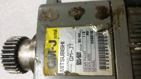 750 บ.ส่งถึงบ้านฟรีโทร 083-2000058 LINE ID: line832923 มอเตอร์เกียร์ยี่ห้อ MITSUBISHI ขนาดกำลัง 60 W