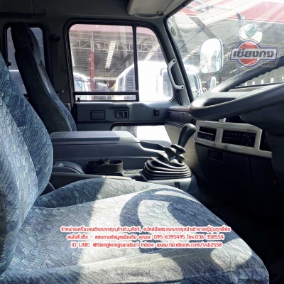 UD CONDOR 3ใบปัด หน้าV รุ่นใหม่ สภาพอย่างสวยเลยครับ