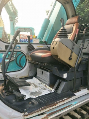 ขายจ้า  KOBELCO SK60-2 มาร์คไฟว์  เก่านอกแท้  สภาพสวยมากๆๆ  พร้อมใช้  โทร  089-3818694  ดวงนภา