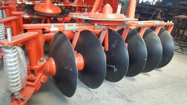 ด่วนมาก ผานพรวน 6x22 ของ CS สำหรับ รถ 34 แรงขึ้นไป ราคาพิเศษ 29,000 ของมีจำนวนจำกัด ด่วนมาก ผานพรวน 6x22 ของ CS สำหรับ รถ 34 แรงขึ้นไป ราคาพิเศษ 29,000 ของมีจำนวนจำกัด