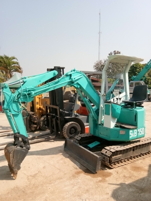 รถขุดขนาดเล็ก HANIX S&amp;B 150