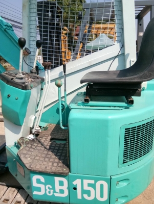 รถขุดขนาดเล็ก HANIX S&amp;B 150