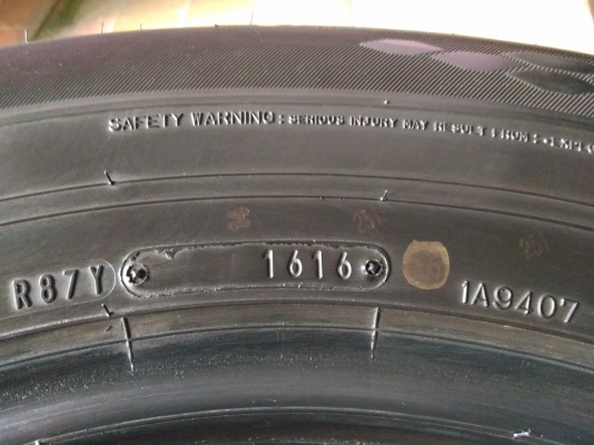 ยางเปอร์เซ็นคัดสภาพ Dunlop Grandtrek PT3  265 65 17 ปี 16