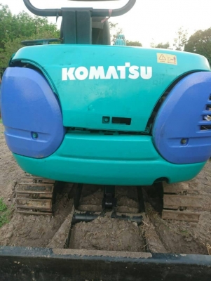 KOMATSU PC 35-8