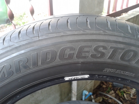 ยางฺBridgestone 215-55-17 ปลายปี15