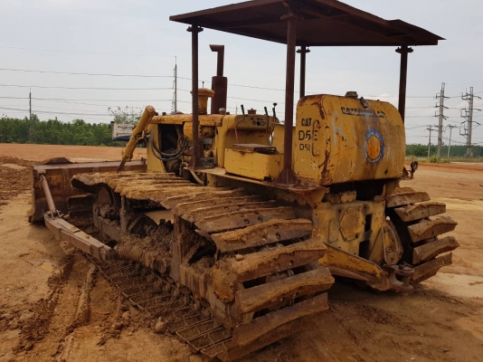 ขายรถแทรกเตอร์ CAT D5 ตีนเป็ด เกียรตัด ราคา.270000 เ้ครื่องแรง ปั้มดี บอร์ดีรอบคันสวย รถใช้งานอยู่ สนใจโทร.081-3531946 ต่อ.บางนา รถอยู่ฉะเชิงเทรา