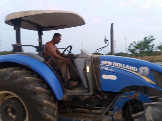 ขายNewhollandTD 5.100 มีเล่มพน่อมโอน0810076640