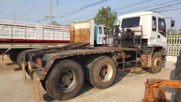 ขาย รถ 10 ล้อ หัวลาก ISUZU DECA 270 EURO 1 ปี 43 เครื่องเดิม เกียร์เดิม ช่วงล่างดี รถต้องเก็บงาน เอกสารเล่มทะเบียนครบ ขาย รถ 10 ล้อ หัวลาก ISUZU DECA 270 EURO 1 ปี 43 เครื่องเดิม เกียร์เดิม ช่วงล่างดี รถต้องเก็บงาน เอกสารเล่มทะเบียนครบ