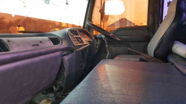 ขาย รถ 10 ล้อ หัวลาก ISUZU DECA 270 EURO 1 ปี 43 เครื่องเดิม เกียร์เดิม ช่วงล่างดี รถต้องเก็บงาน เอกสารเล่มทะเบียนครบ ขาย รถ 10 ล้อ หัวลาก ISUZU DECA 270 EURO 1 ปี 43 เครื่องเดิม เกียร์เดิม ช่วงล่างดี รถต้องเก็บงาน เอกสารเล่มทะเบียนครบ