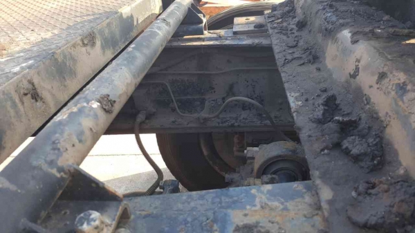 ขาย รถ 10 ล้อ หัวลาก ISUZU DECA 270 EURO 1 ปี 43 เครื่องเดิม เกียร์เดิม ช่วงล่างดี รถต้องเก็บงาน เอกสารเล่มทะเบียนครบ ขาย รถ 10 ล้อ หัวลาก ISUZU DECA 270 EURO 1 ปี 43 เครื่องเดิม เกียร์เดิม ช่วงล่างดี รถต้องเก็บงาน เอกสารเล่มทะเบียนครบ